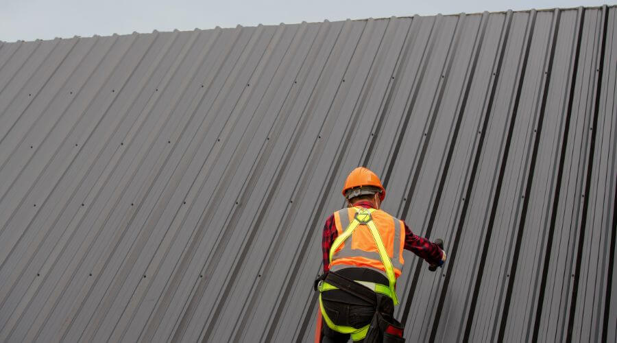 Professional metal roof installation services in Mount Airy, LA